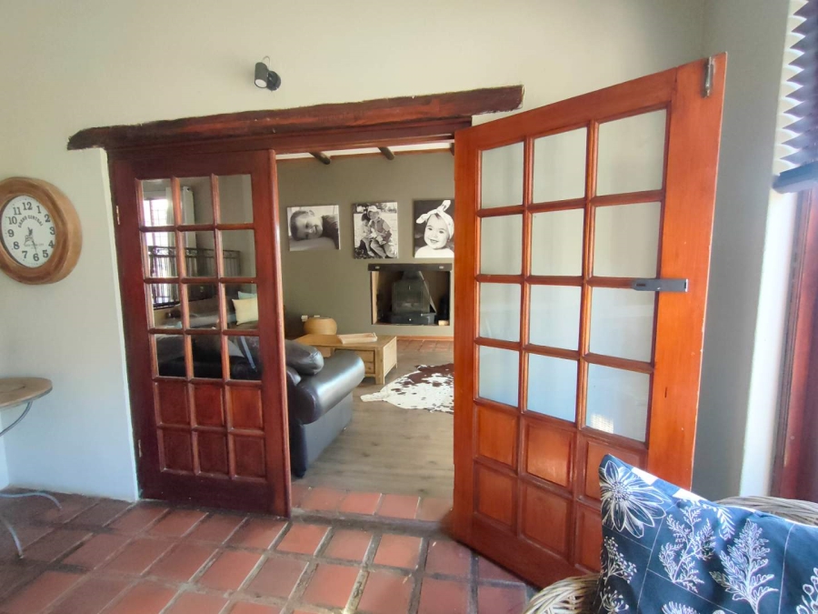 4 Bedroom Property for Sale in Langenhovenpark Free State